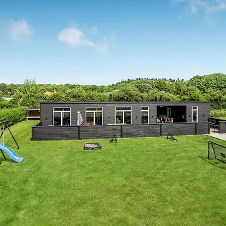 Holiday home Beautiful In Haderslev With Kitchen
