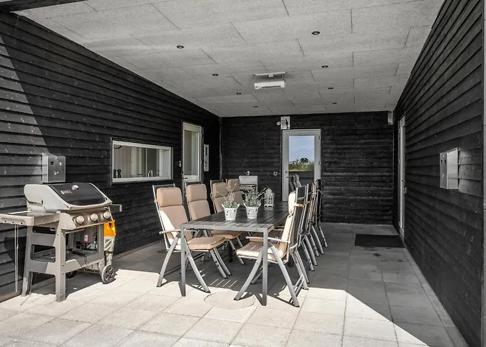 Holiday home With Fireplace 09 *